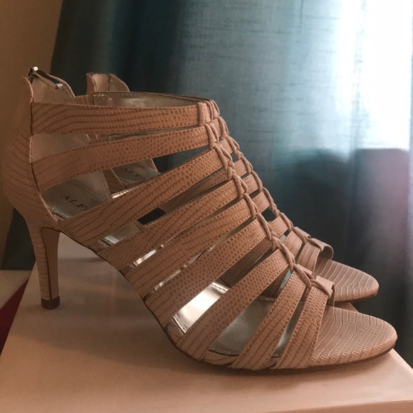 Alfani Shoes - Alfani shoes size 9